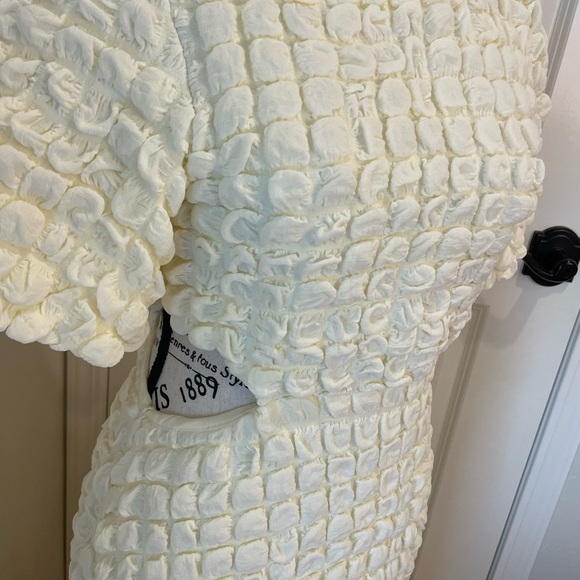 Endless Rose Size Small Off White Maxi Dress With Cut Out Waist. - Picture 2 of 12